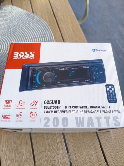 Radiocasetofon BOSS mp3 bluetooth pentru auto sau ambarcațiuni