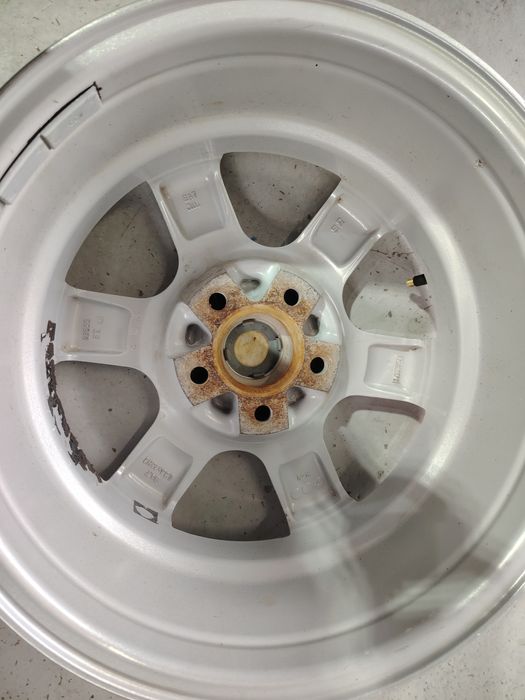 Jante aluett 5x108 r15 ford Opel