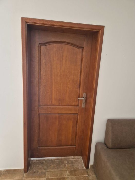 Дава се под наем Офис в с. Церово, Област София-област - 10 кв.м за 81.6 € - Снимка #1