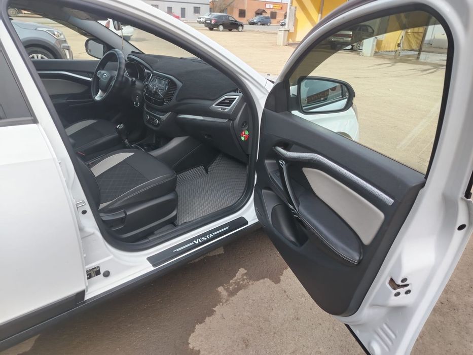 Lada Vesta Cross