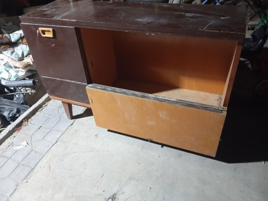 Трюмо ссср Сервант германия и старинный в хорошем состоянии не д