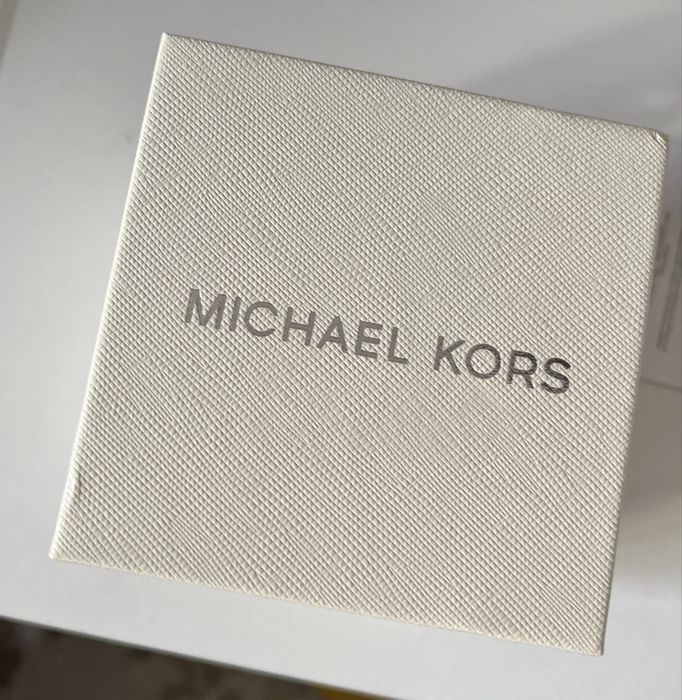 Часы Michael Kors