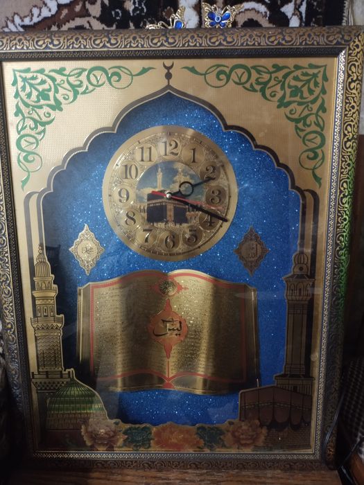 Электронные часы.