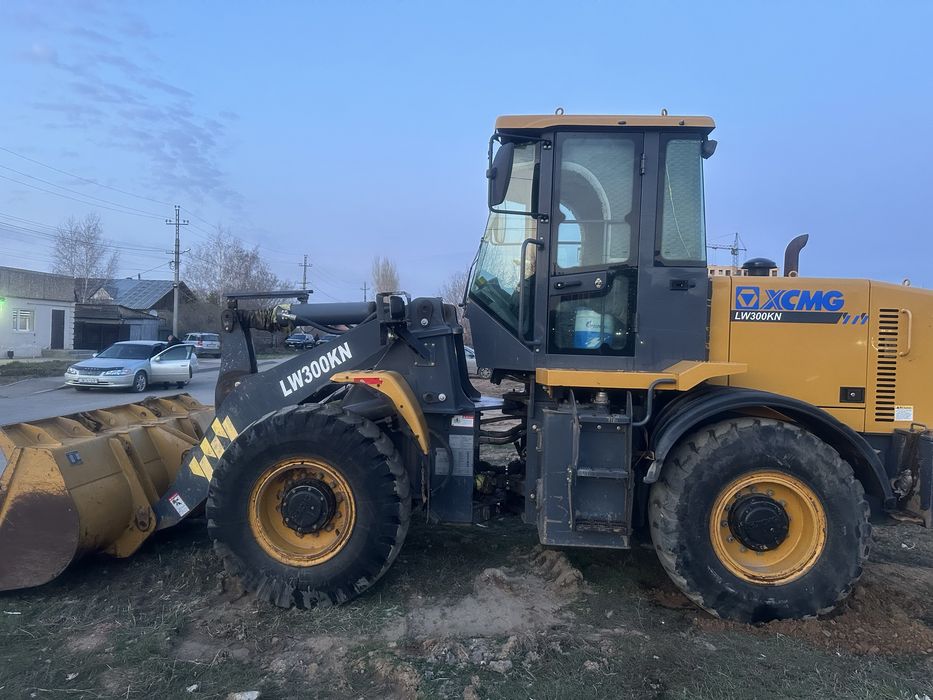 Услуги погрузчика ковшового