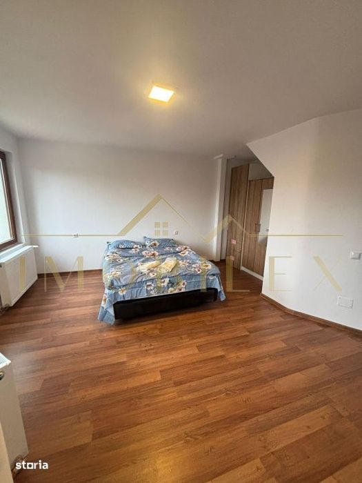 Casa tip Vila 420mp, 14 camere, 12 bai, teren 1000mp, zona Belis