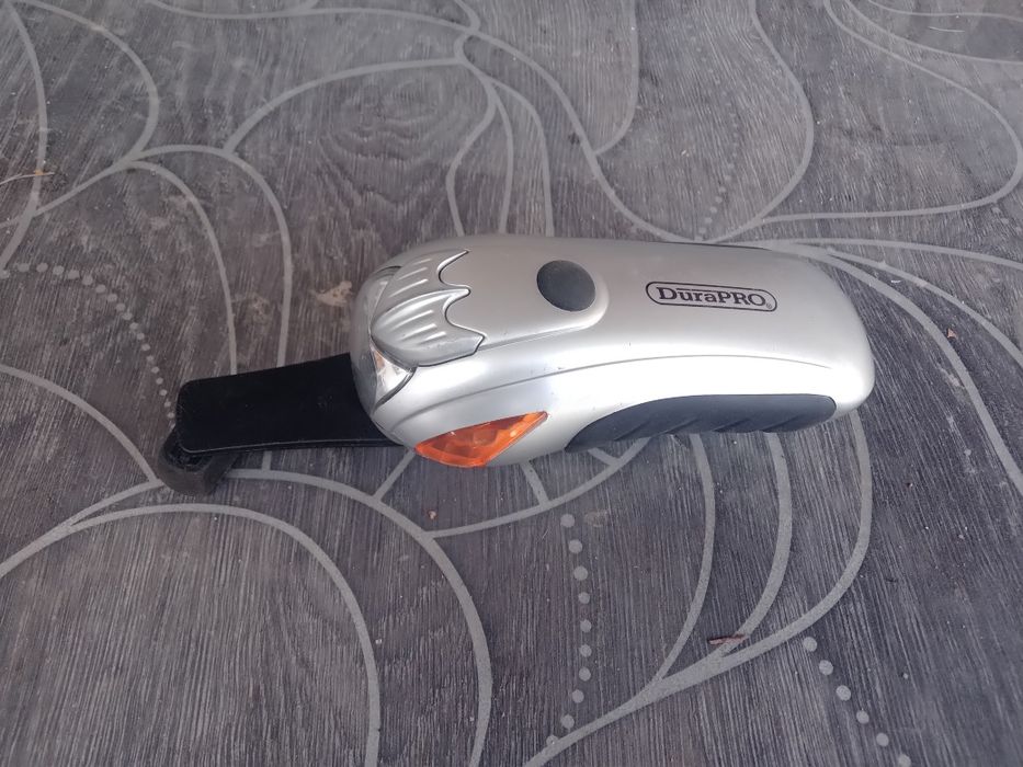 Фонарик механический