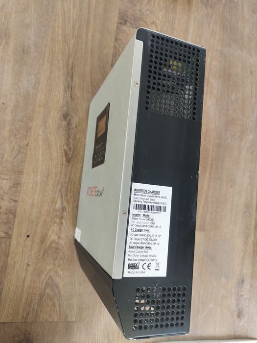 ROKETE solar 12/230v