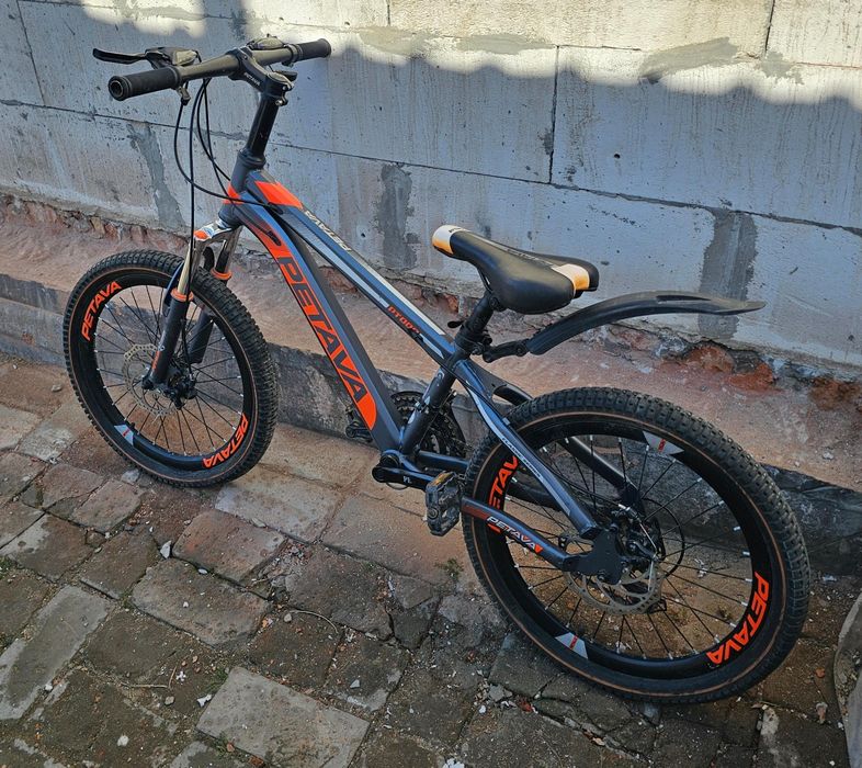 Продам детский велосипед petava