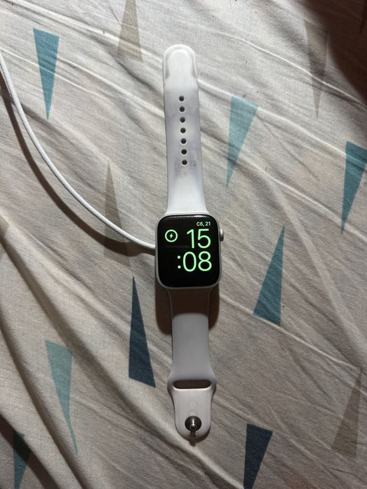 Apple watch se2 44мм original