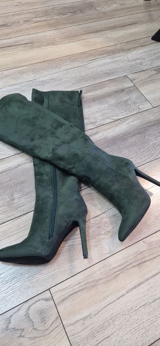Зелени велурени ботуши, 37 номер