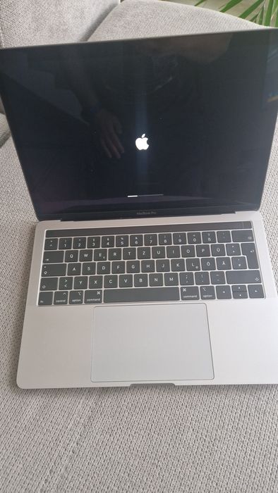 Macbook Pro A1989 (2019) TouchBar и Touch ID