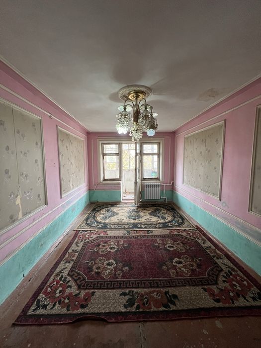 Срочно продается кв дешево Микрорайон