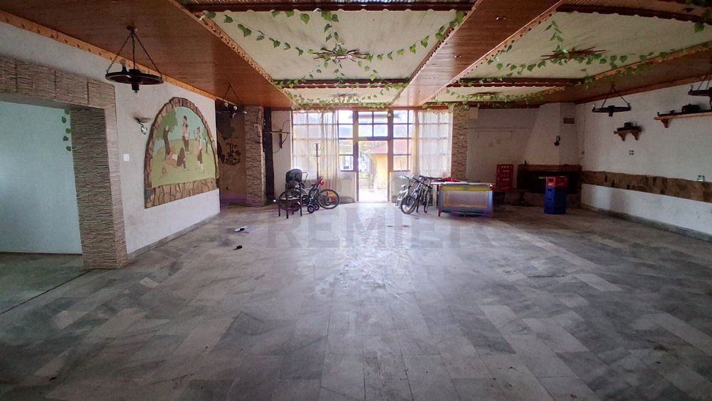 Продава се Заведение в Суворово - 426 кв.м за 288 €/кв.м - Снимка #8