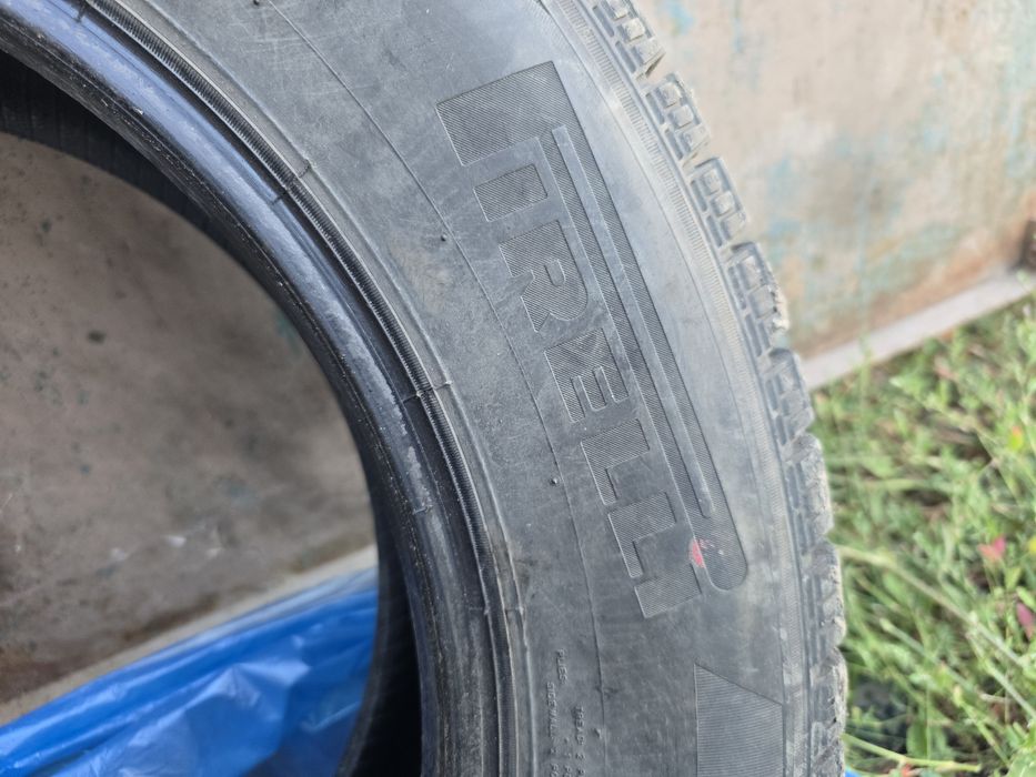 235/60/R18 Pirelli Ice Zero Scorpion (липучка)