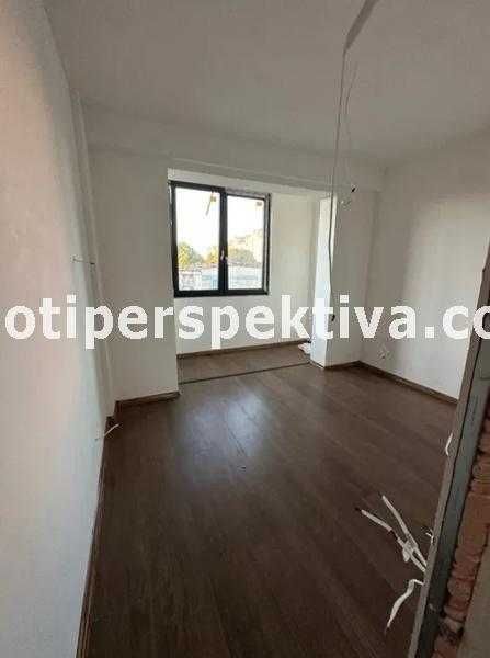 Продава се Тристаен апартамент в Пловдив, Беломорски - 92 кв.м за 882 €/кв.м - Снимка #5