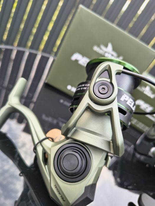 Set 2 Mulinete FL Feeder Eastshark 6000 5+1 Rulmenti New 2025