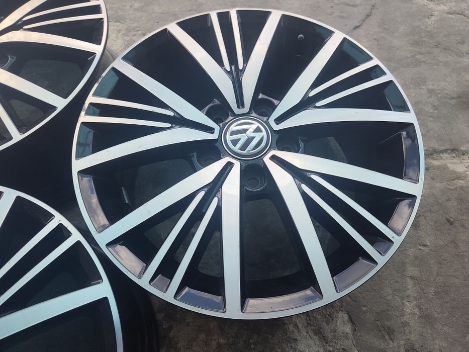 16" 3броя оригинални алуминиеви джанти за Vw Golf,Passat,T-roc..