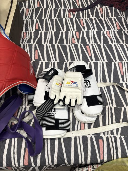 Продается набор для таэквондо