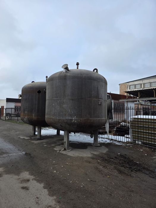 Продам ёмкости ,15 тонн цемента помещается
