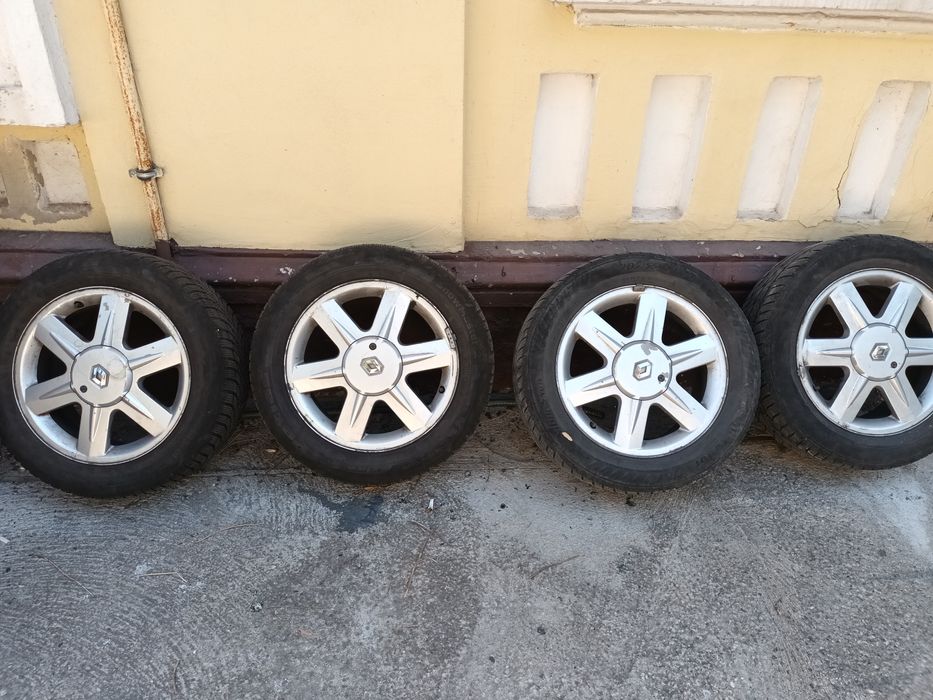 Гуми 205/55/16(рено)