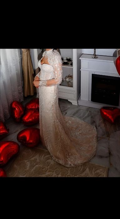 Rochie de mireasă elegantă, tip sirenă