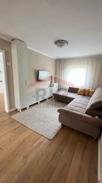 Inchiriez apartament 3 camere Aradul Nou