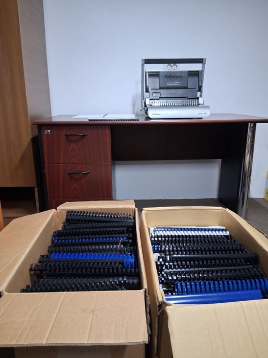 Aparat de indosariat indosariere Fellowes Quasar+ 500, cadou 2 cutii mari de spire