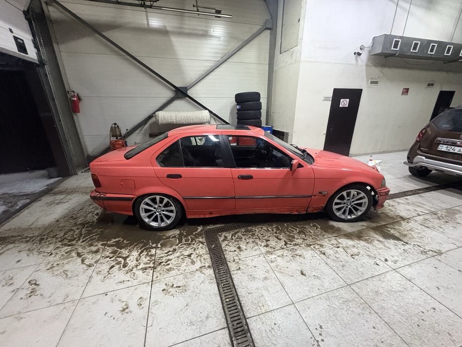 На разборе бмв е36