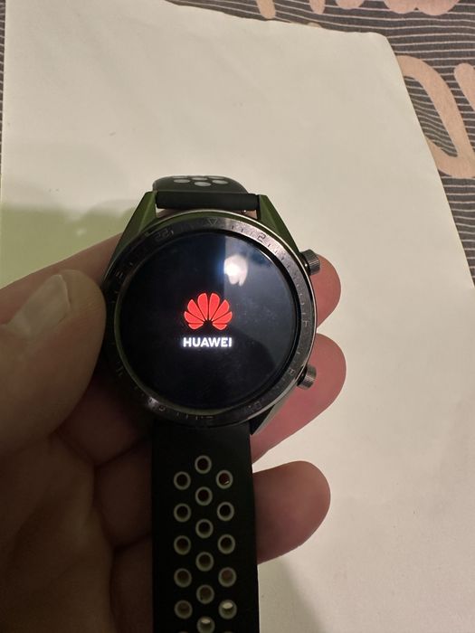 Смарт часовник Huawei