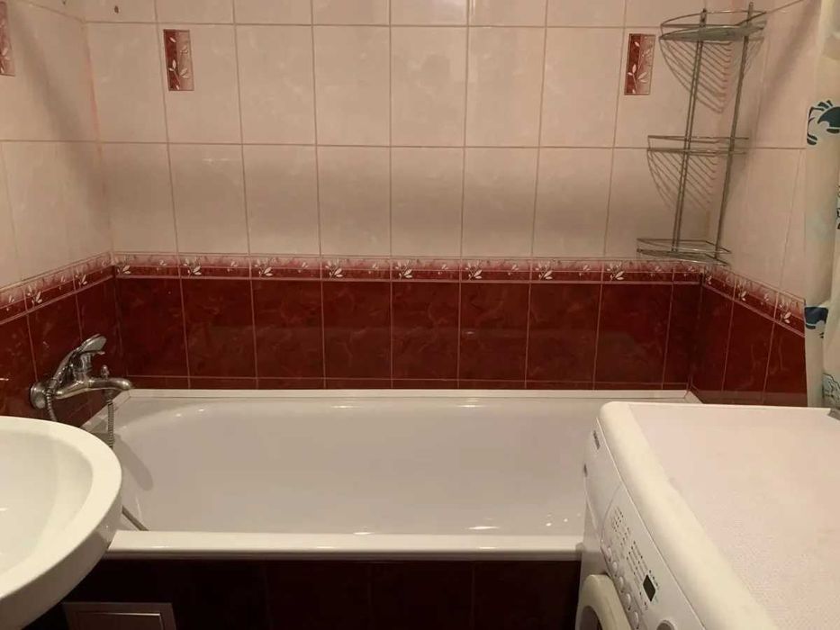 Дава се под наем Двустаен апартамент в София, Център - 56 кв.м за 382.5 € - Снимка #2