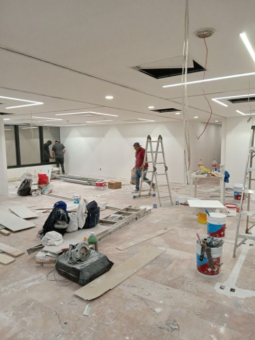 Бригада стройтелей