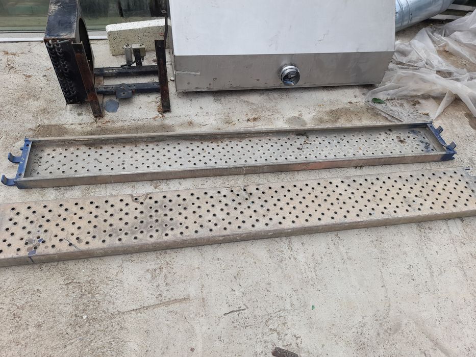 Строително скеле пътеки