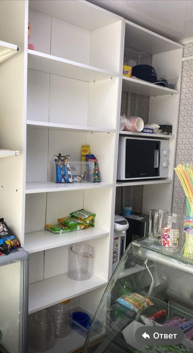 шкаф белый для магазина