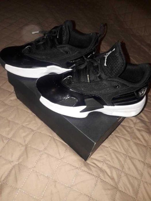 Детски обувки Jordan max aura