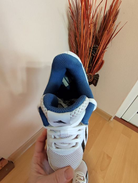 Маратонки Adidas uk 1 eur 33обувани веднъж