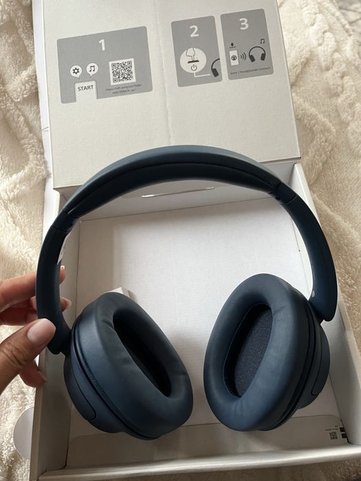 Новые наушники Sony