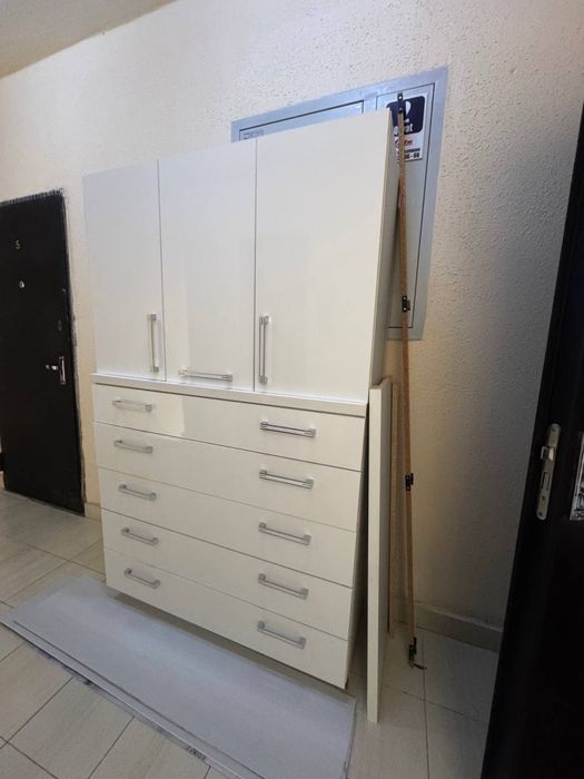 Срочно! Шкаф и комод по выгодной цене