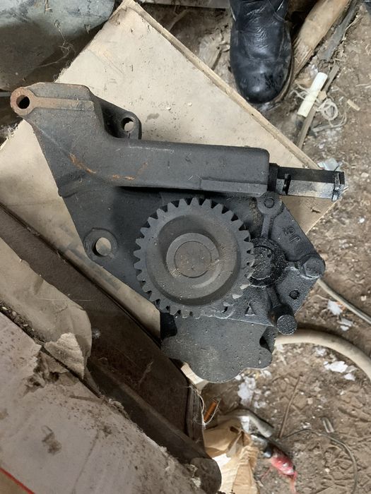 Масленный насос WD-615 хова