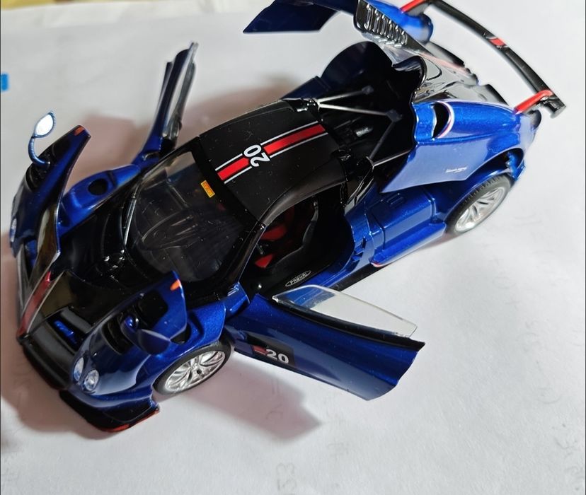 Temirli o'yinchoq mashina PAGANI HUAYRA