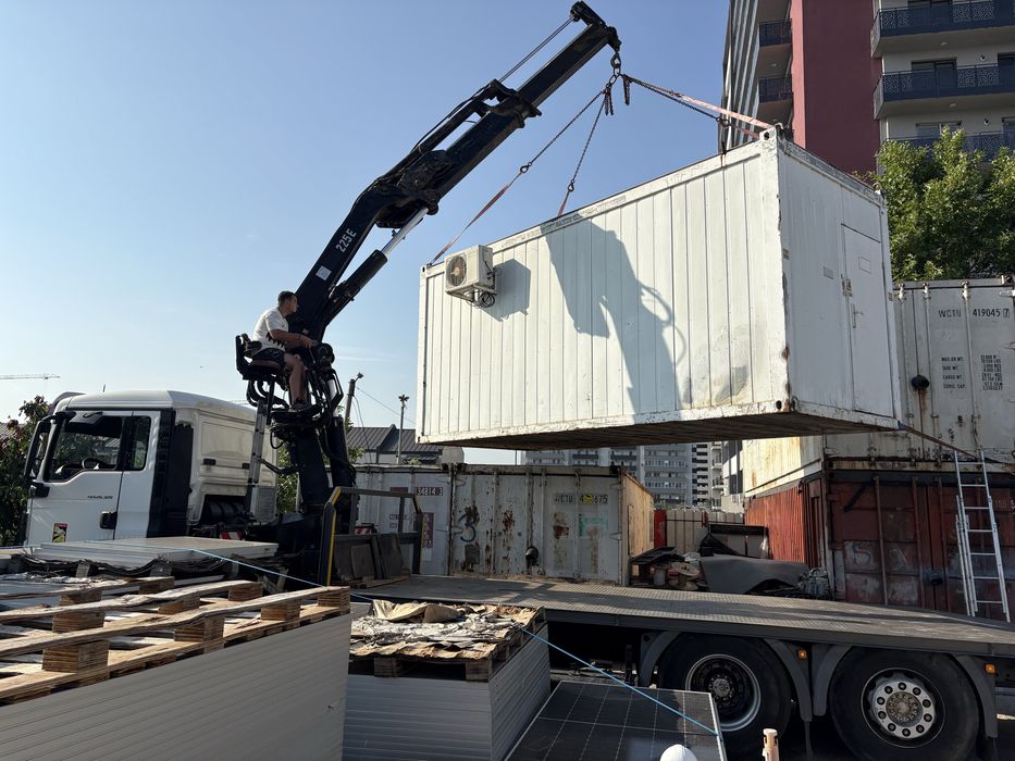 INCHIRIEZ  CAMION CU MACARA  , Platforma    utilaje