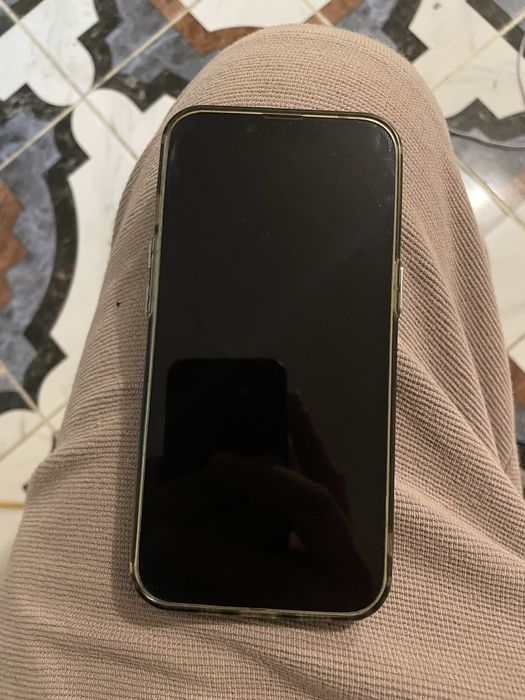 Vand sau schimb iphone 14 5G 128GB