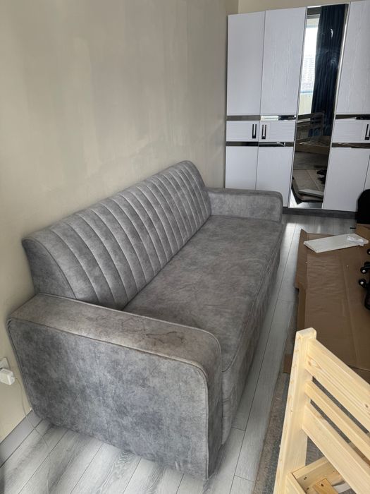 продам Диван серый