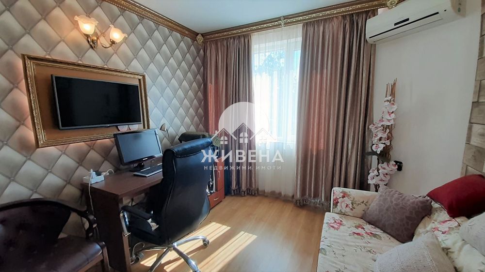 Тристаен апартамент за продажба в к.к.Слънчев бряг