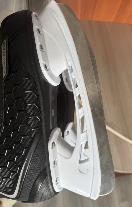 Коньки размер 40