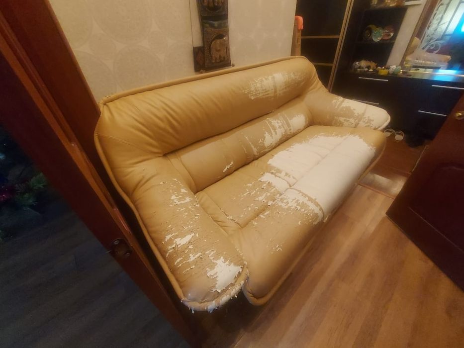 Отдам ДАРОМ диван срочно