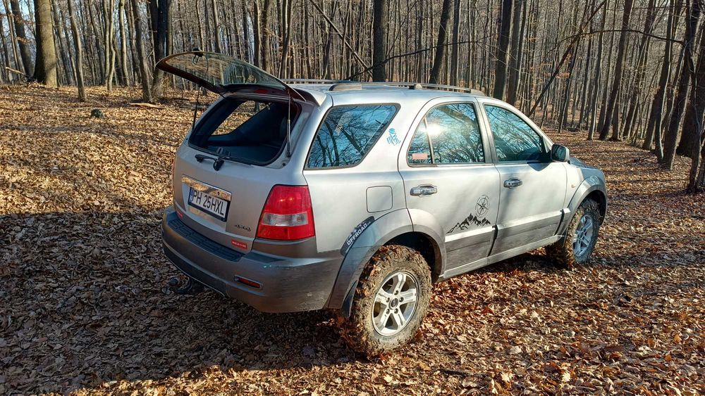 Vand sau Schimb Kia Sorento 4x4 pregatita de OFFROAD / Overlanding cu Reductor - Tracteaza 3 tone