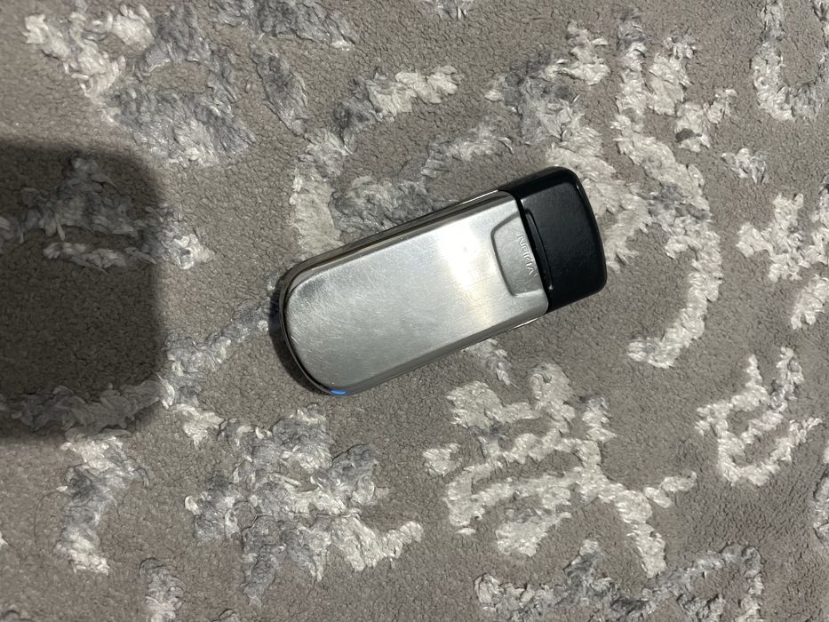 Продам НОКИА 8800