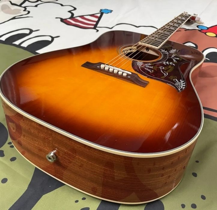 Гитара Gibson Hummingbird Standard