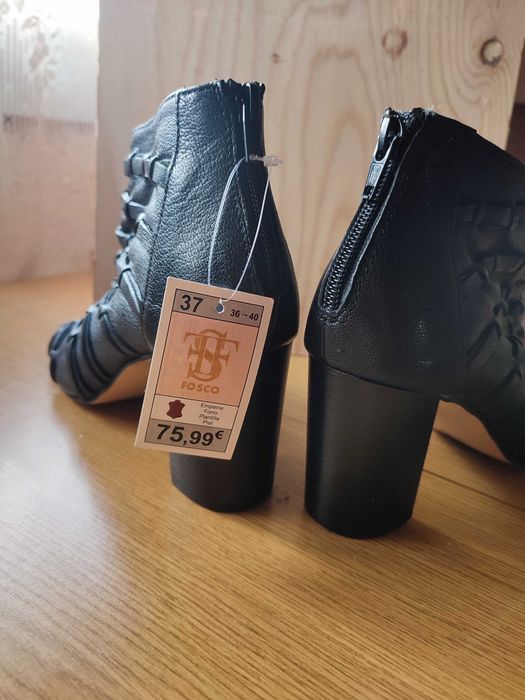 Pantofi noi de piele