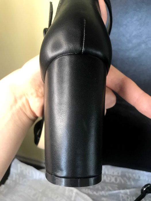 Италиански кожени сандали, размер 40